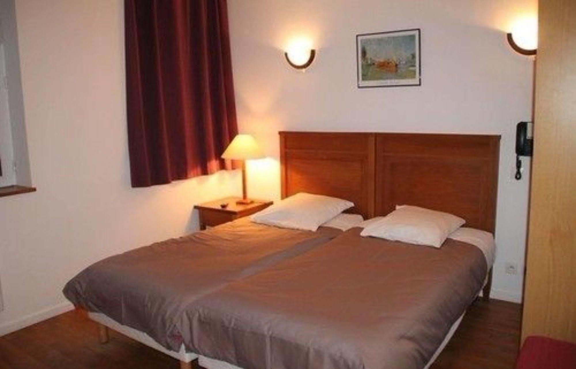 Hotel De L Image Illiers-Combray Luaran gambar