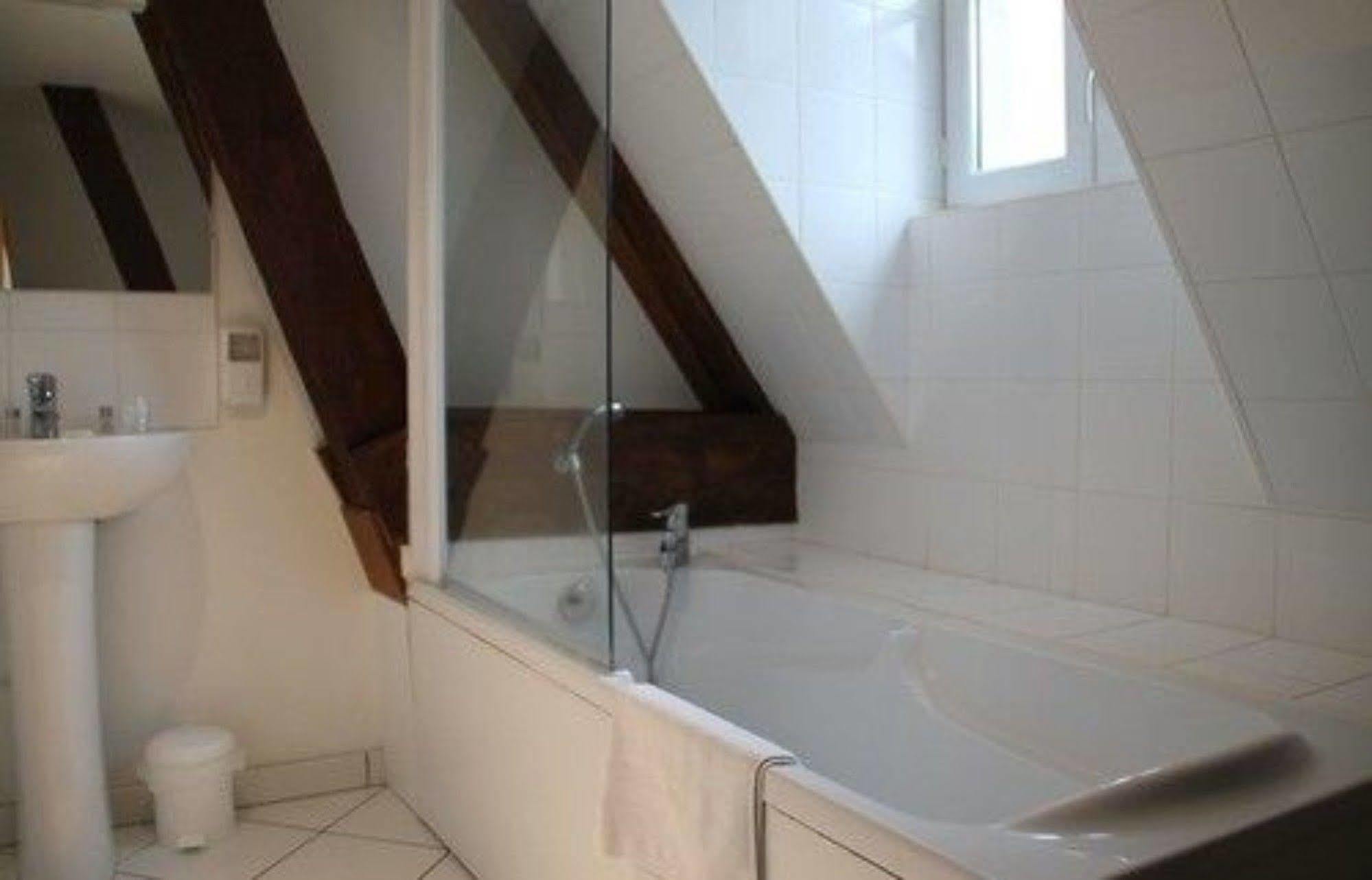 Hotel De L Image Illiers-Combray Luaran gambar